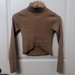 Cropped Turtle Neck Sweater